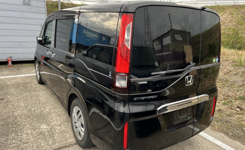 HONDA STEPWGN G 2015