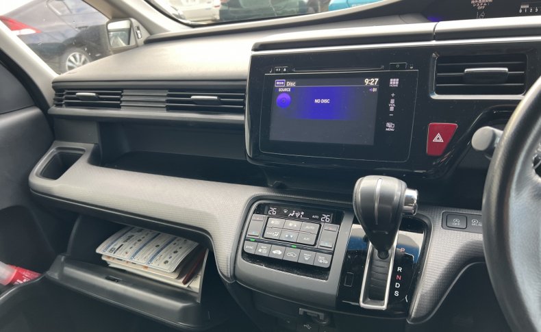 HONDA STEPWGN Spada Advanced Package Alpha 2015