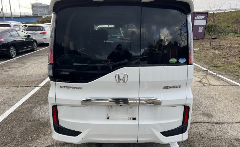 HONDA STEPWGN Spada Advanced Package Alpha 2015