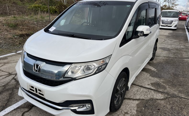 HONDA STEPWGN Spada Advanced Package Alpha 2015