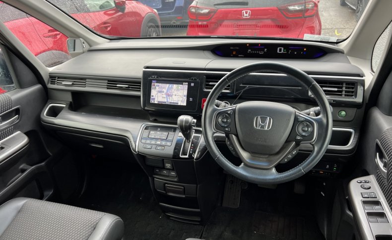 HONDA STEPWGN SPADA COOL SPIRIT 2015