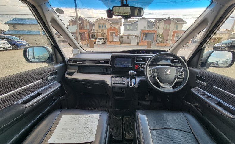 HONDA STEPWGN SPADA 4WD ADVANCE PACKAGE 2016
