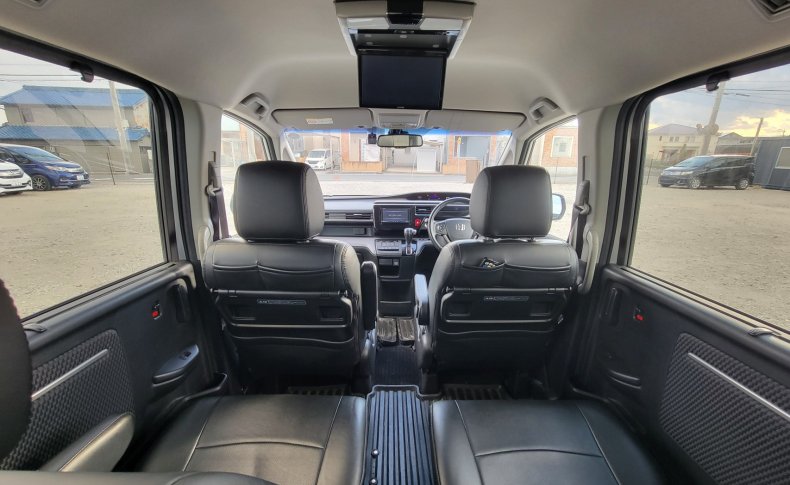 HONDA STEPWGN SPADA 4WD ADVANCE PACKAGE 2016