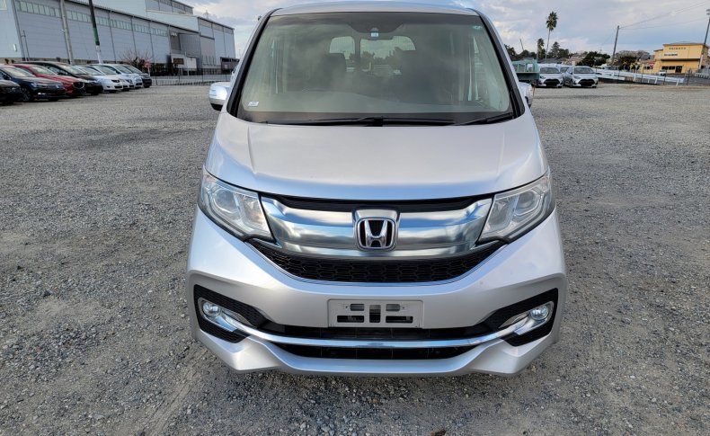 HONDA STEPWGN SPADA 4WD ADVANCE PACKAGE 2016