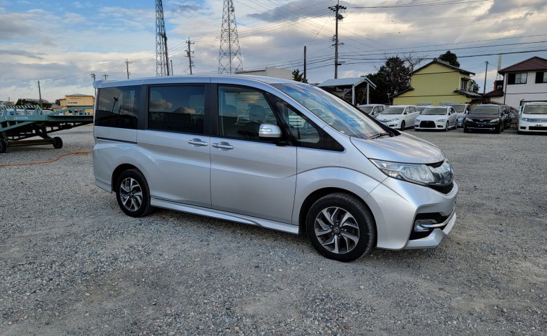 HONDA STEPWGN SPADA 4WD ADVANCE PACKAGE 2016