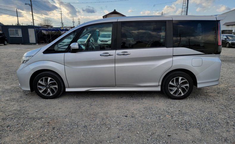 HONDA STEPWGN SPADA 4WD ADVANCE PACKAGE 2016
