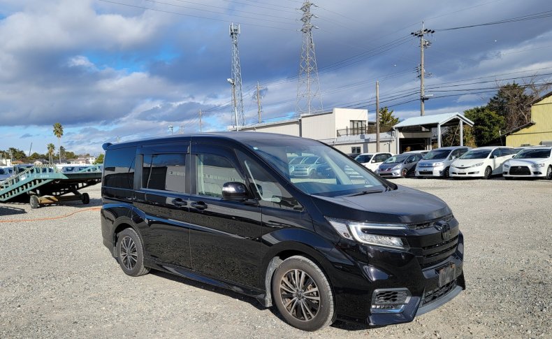 HONDA STEPWGN SPADA HONDA SENSING 2018