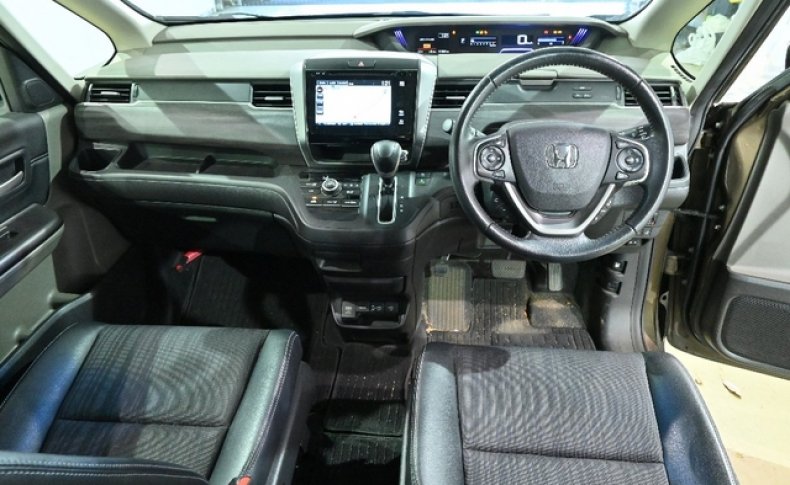 HONDA FREED + G HONDA SENSING 2016