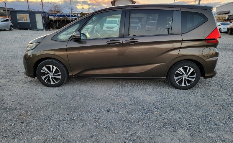 HONDA FREED + G HONDA SENSING 2016