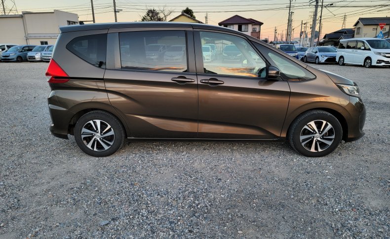 HONDA FREED + G HONDA SENSING 2016