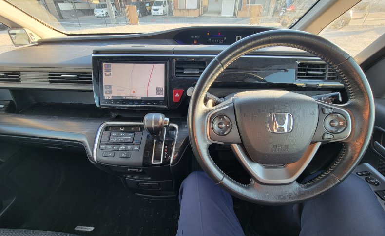 HONDA STEPWGN SPADA COOL SPIRIT 4WD 2016