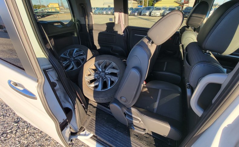 HONDA STEPWGN SPADA COOL SPIRIT 4WD 2016