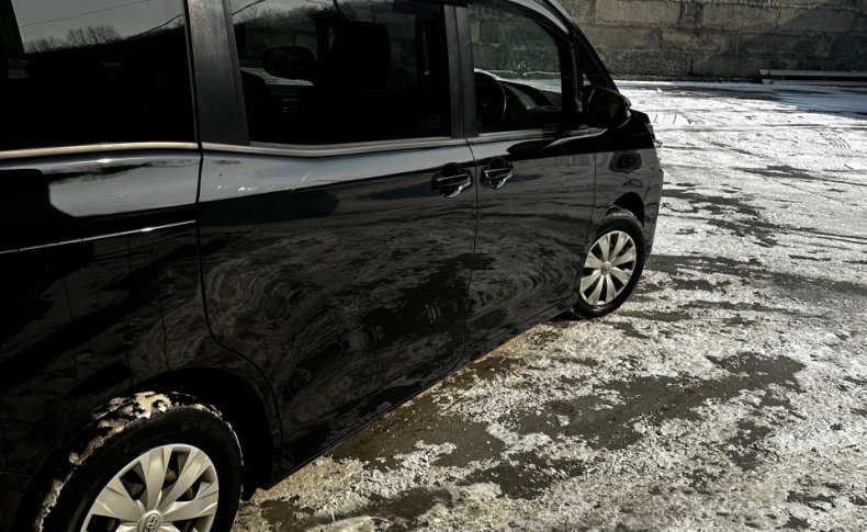 TOYOTA VOXY X 2018