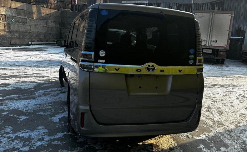 TOYOTA VOXY X 2020