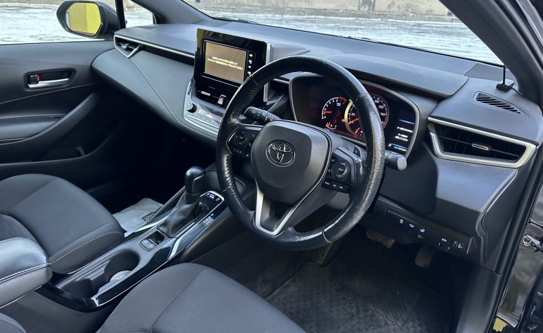 TOYOTA COROLLA SPORT G 4WD 2018