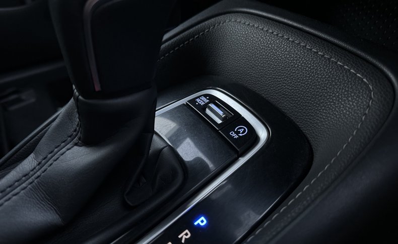 TOYOTA COROLLA SPORT G 4WD 2018