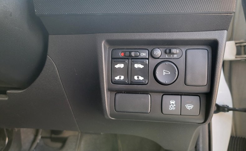 HONDA FREED 4WD G JUST ION 7 PERSON 2012