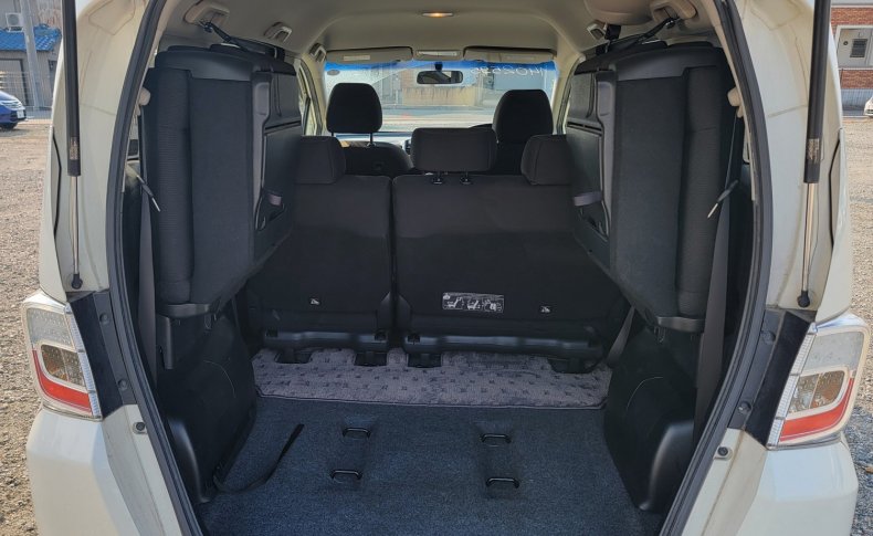 HONDA FREED 4WD G JUST ION 7 PERSON 2012