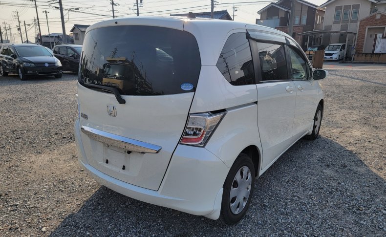 HONDA FREED 4WD G JUST ION 7 PERSON 2012