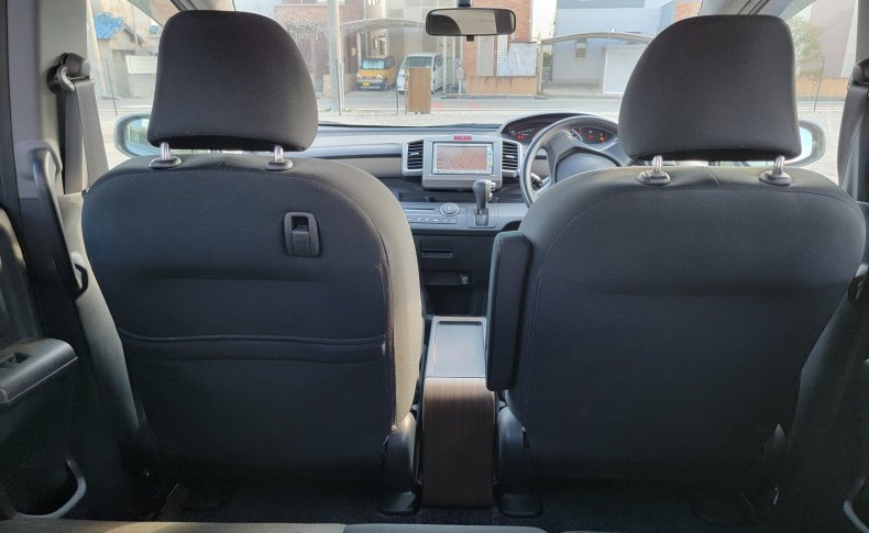 HONDA FREED SPIKE G JUST ION 2011