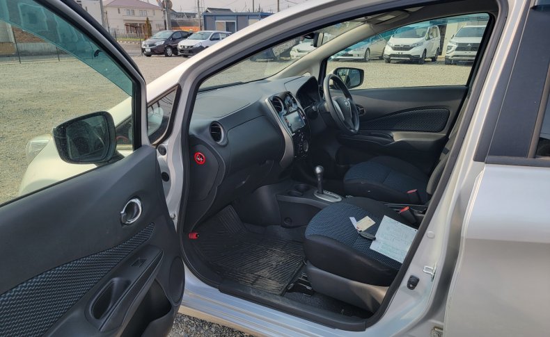 NISSAN NOTE X DIG-S V Selection + Safety 2014