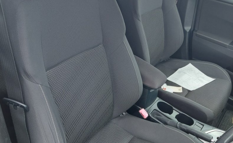 TOYOTA AURIS 150X 2012