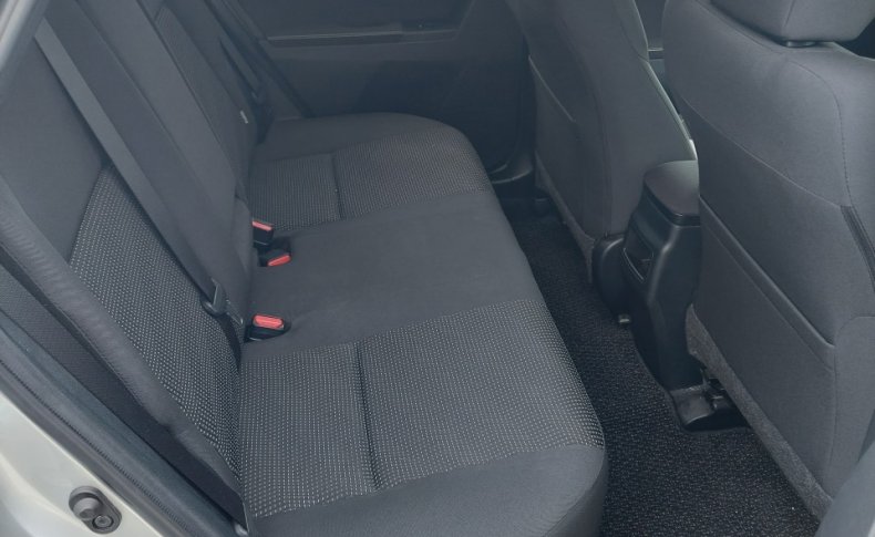 TOYOTA AURIS 150X 2012