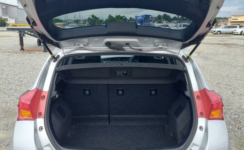 TOYOTA AURIS 150X 2012