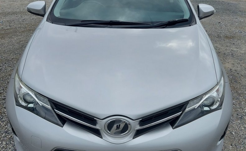 TOYOTA AURIS 150X 2012