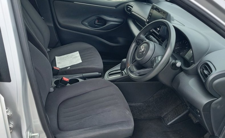 TOYOTA YARIS Х 2020