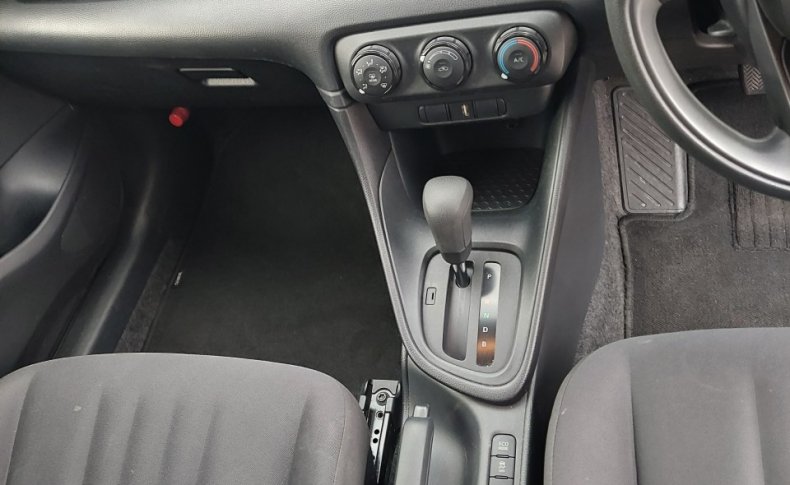 TOYOTA YARIS Х 2020