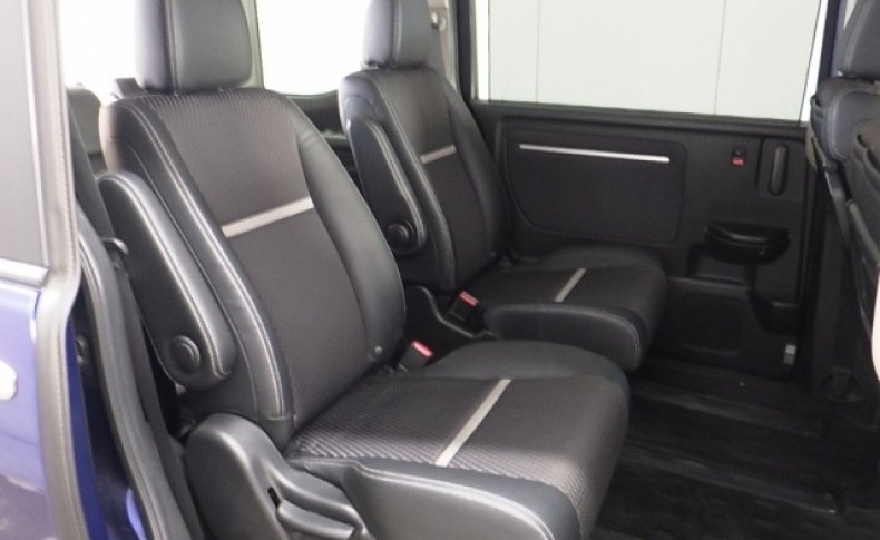 HONDA STEPWGN SPADA COOL SPIRIT 7-SEATERS 2016