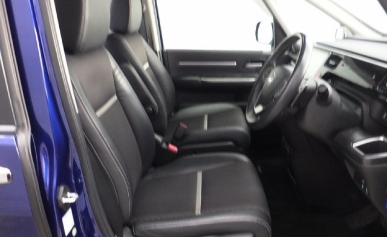 HONDA STEPWGN SPADA COOL SPIRIT 7-SEATERS 2016