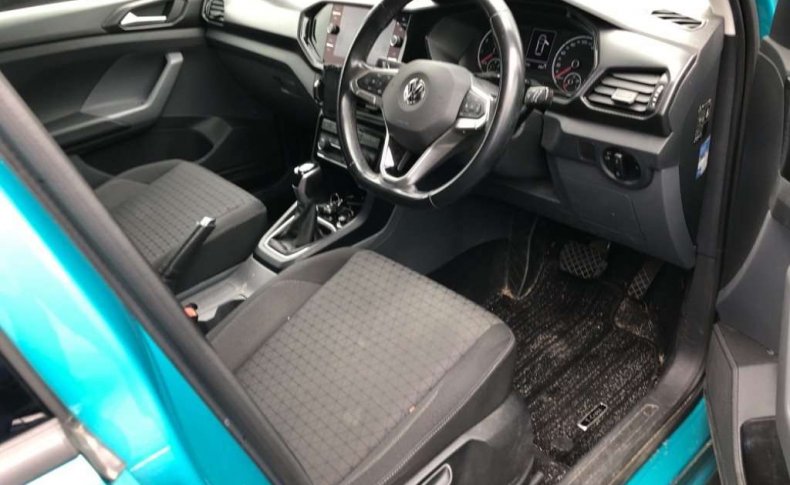 VOLKSWAGEN T-CROSS TSI 1st 2020