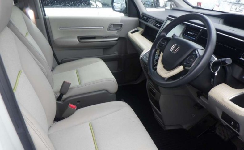 HONDA STEPWGN G EX 2015
