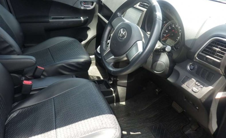 TOYOTA RACTIS G 2011