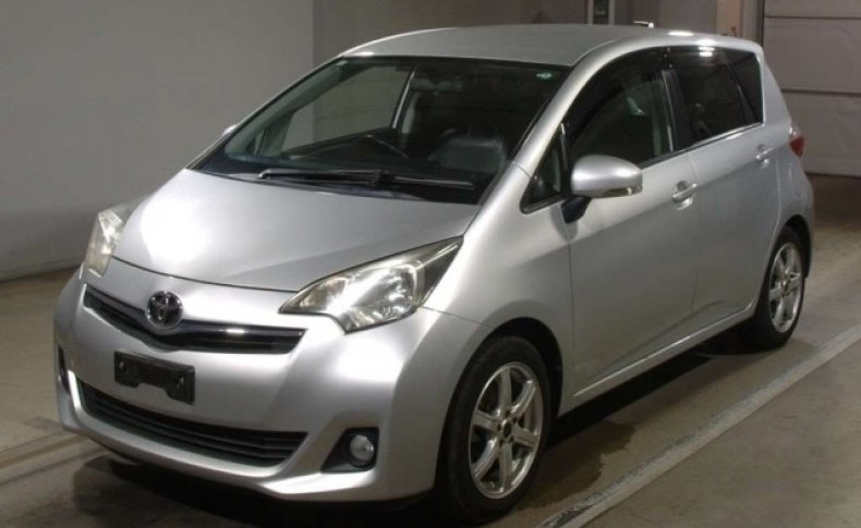 TOYOTA RACTIS G 2011
