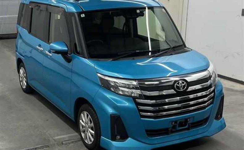 TOYOTA ROOMY CUSTOM G 4WD 2022
