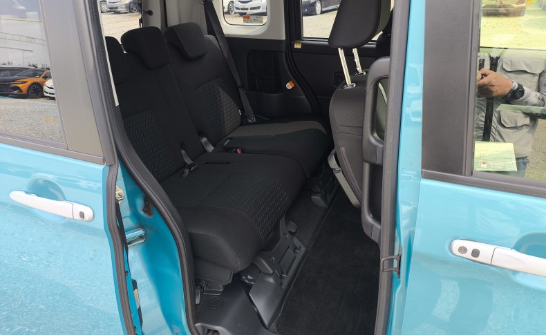 TOYOTA ROOMY CUSTOM G 4WD 2022