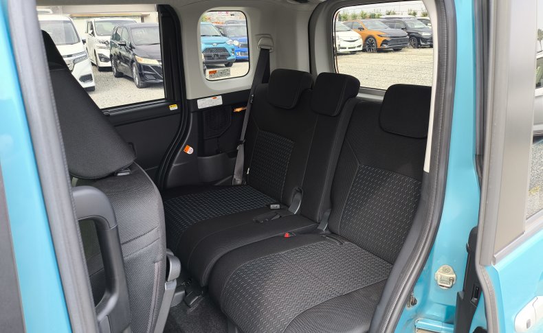TOYOTA ROOMY CUSTOM G 4WD 2022