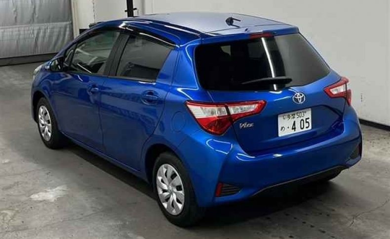 TOYOTA VITZ F 2019