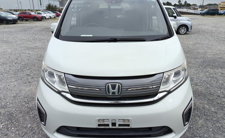 HONDA STEPWGN G 2015