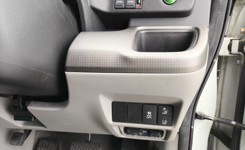 HONDA STEPWGN G 2015