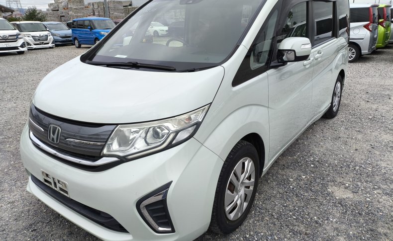 HONDA STEPWGN G 2015