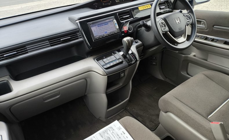 HONDA STEPWGN G 2015