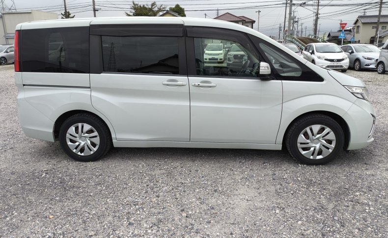 HONDA STEPWGN G 2015