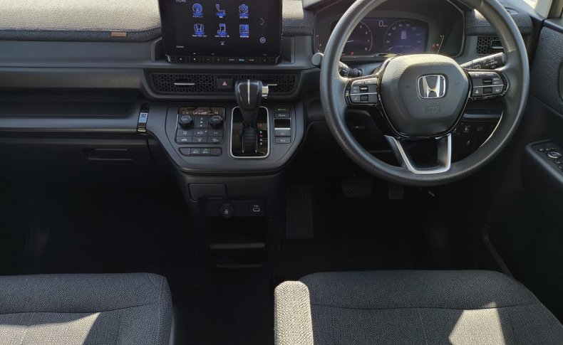 HONDA STEPWGN AIR 8 МЕСТ 2022