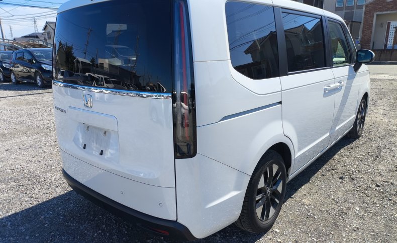 HONDA STEPWGN AIR 8 МЕСТ 2022
