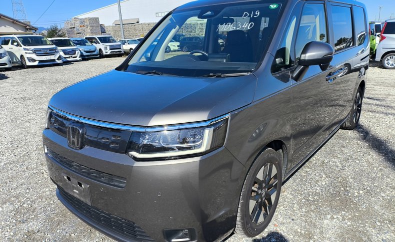 HONDA STEPWGN AIR 8 МЕСТ 2022