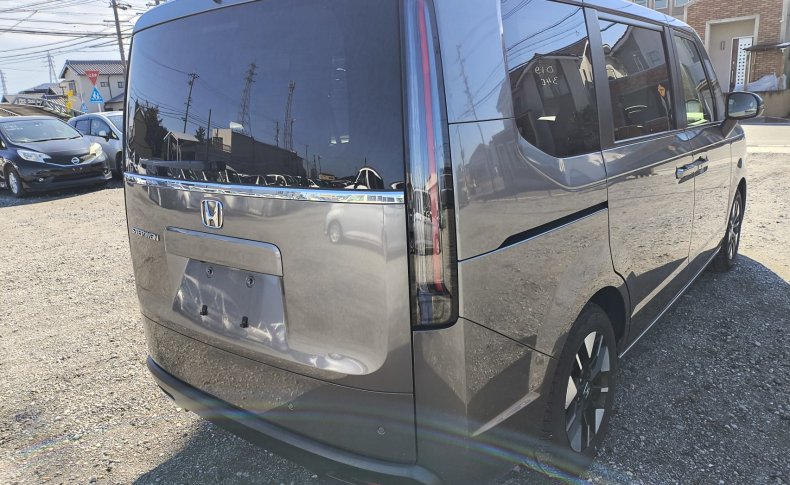 HONDA STEPWGN AIR 8 МЕСТ 2022